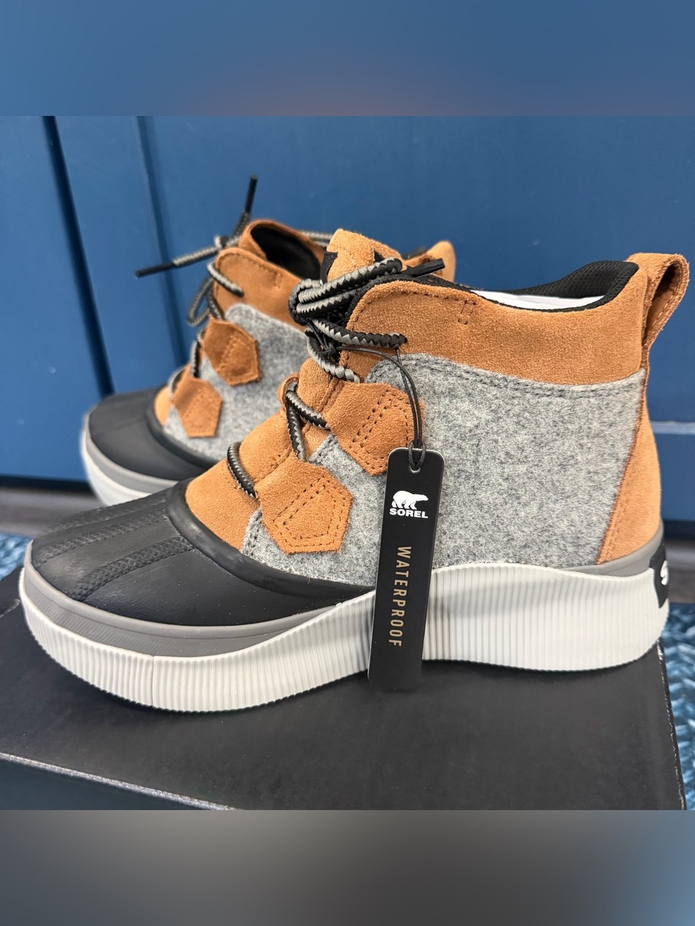 SOREL Women's Out N About lV Classic Waterproof Boot-BNWT